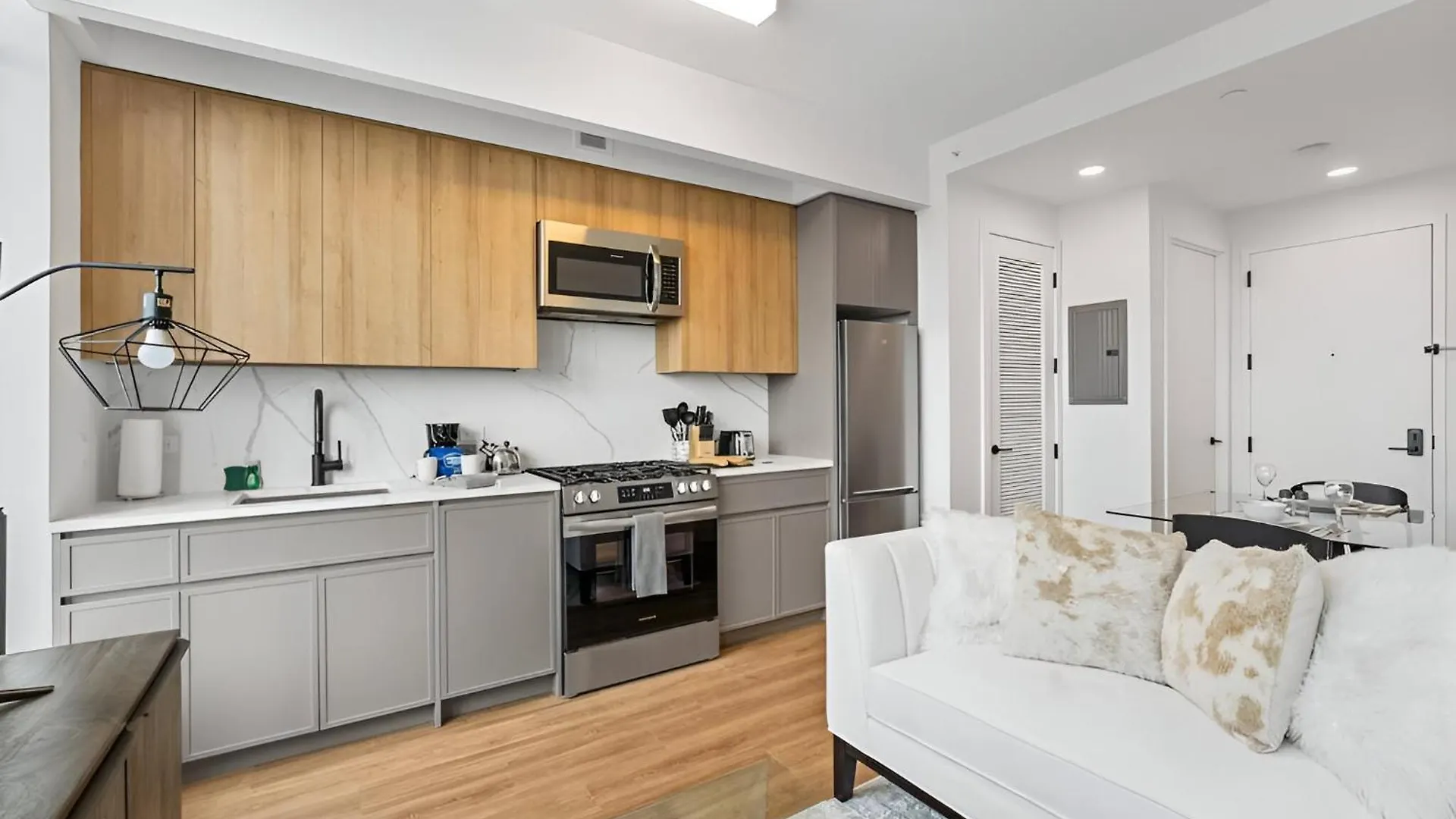 Elite Brooklyn Living With Premiere Amenities Apartment New York United States